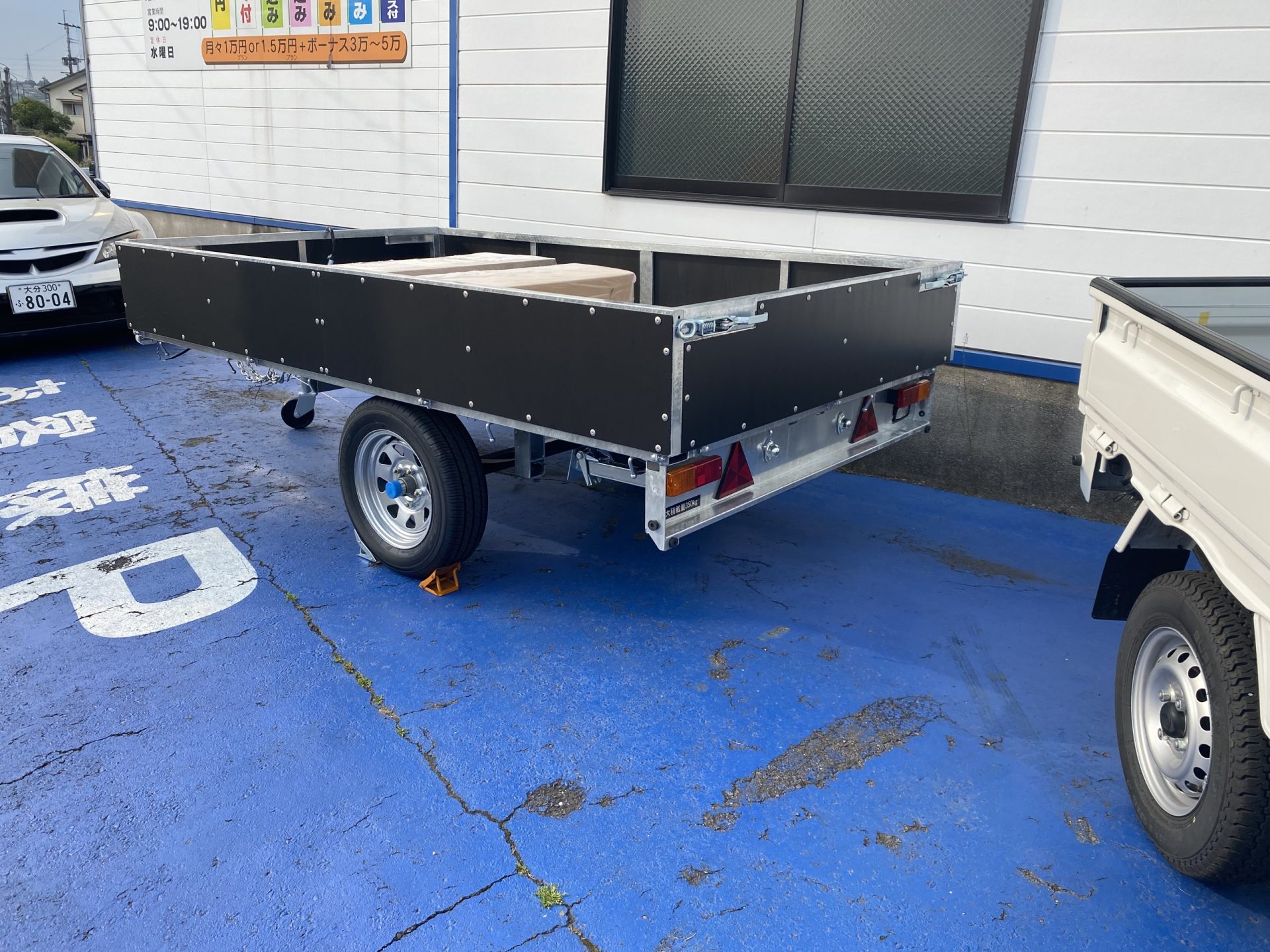 3692ECFA-DF0A-4557-B3D1- 